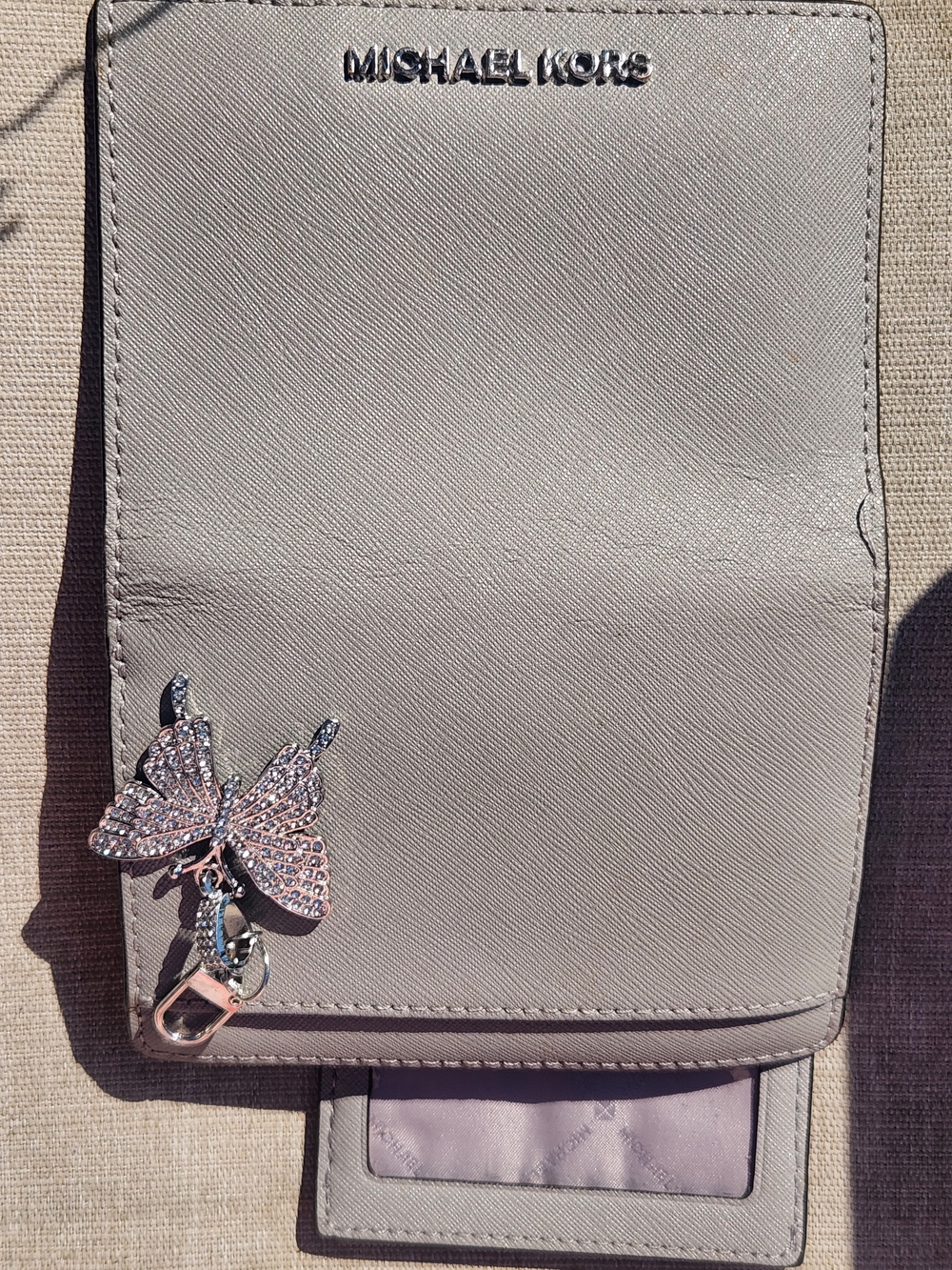 MICHAEL KORS Pebbled Leather 2pc Wallet in Light Taupe/Gray w Butterfly Charm - Picture 8 of 13